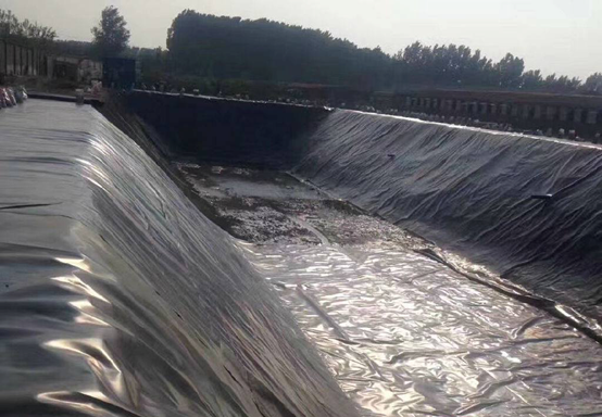 HDPE国内精品久久久久久久影视麻豆膜25mm垂直深度铺设安装要求