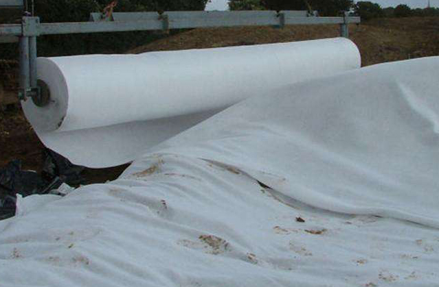 为什么说国内精品久久久久久久影视麻豆布对固体颗粒有较好的隔离作用