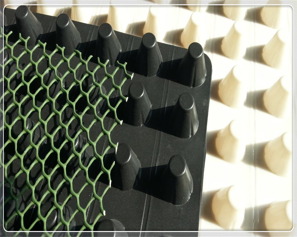 HDPE排水板专用针刺国内精品久久久久久久影视麻豆布具有什么特性？