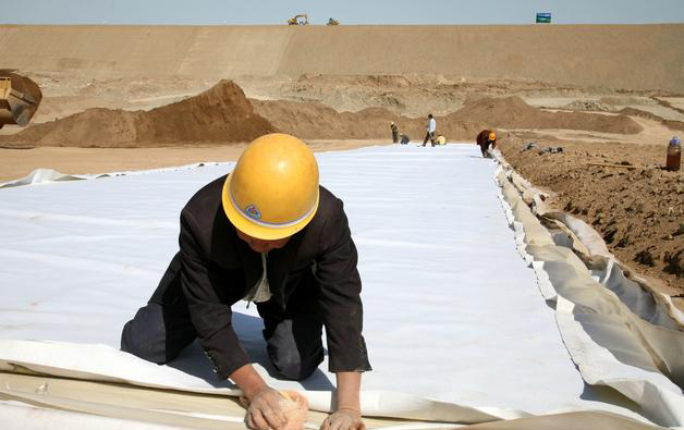 什么标准的复合国内精品久久久久久久影视麻豆膜才能施工应用？