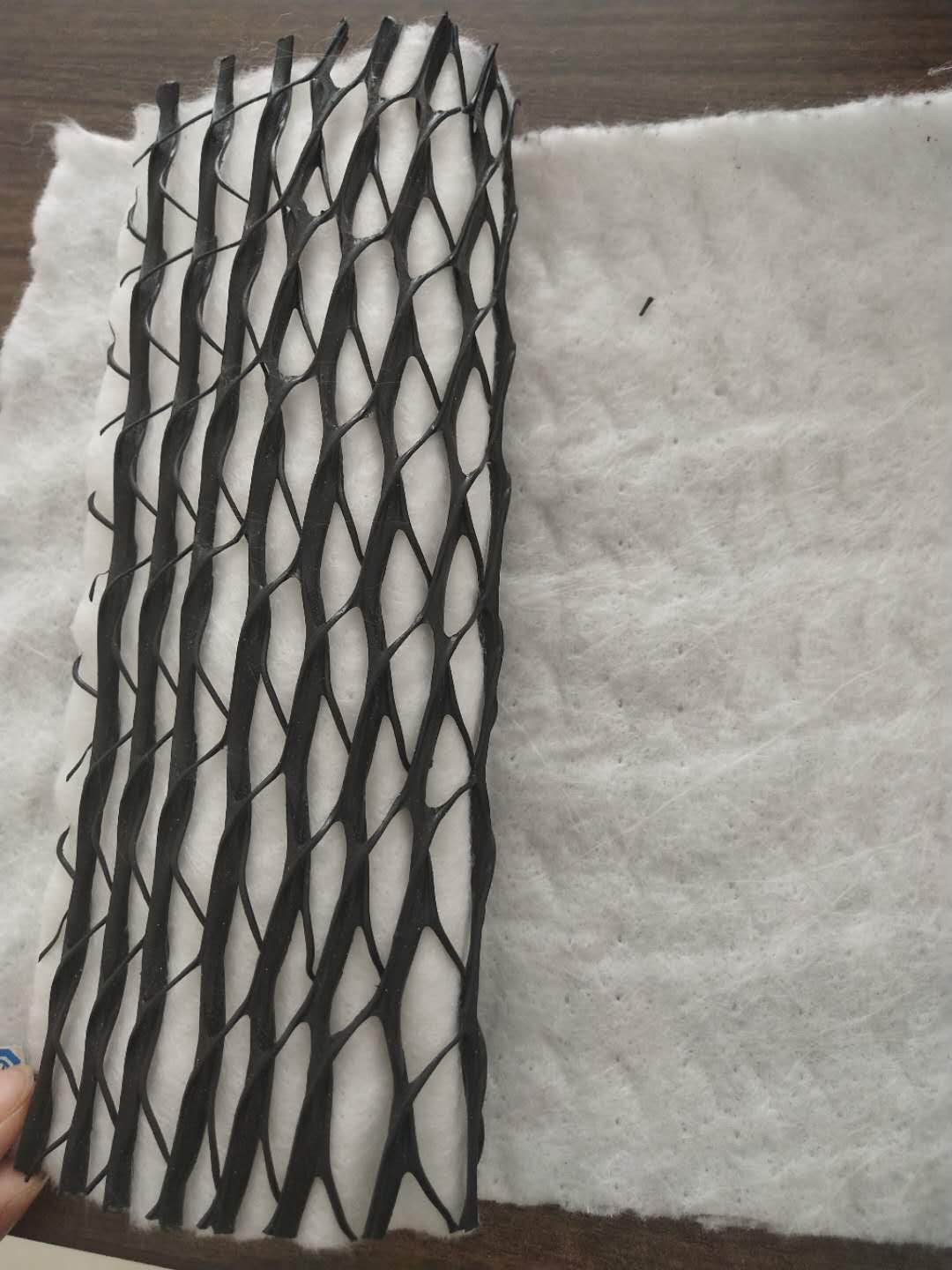 国内精品久久久久久久影视麻豆膜保护层下导水设施设计原则与方式