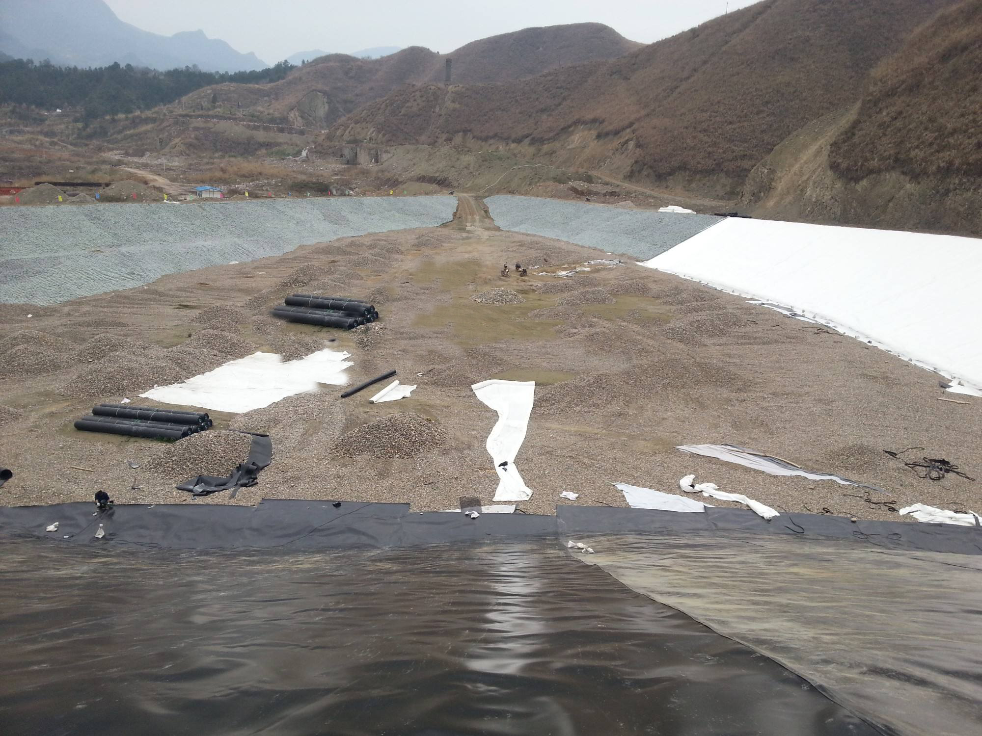 垃圾填埋场使用的配套国内精品久久久久久久影视麻豆材料有哪些种类呢？