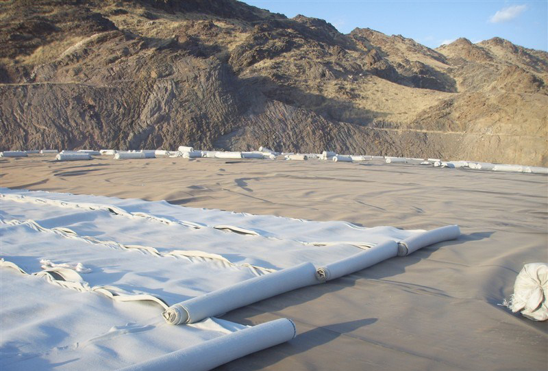 实践证明行之有效的国内精品久久久久久久影视麻豆布修复公路路基方法