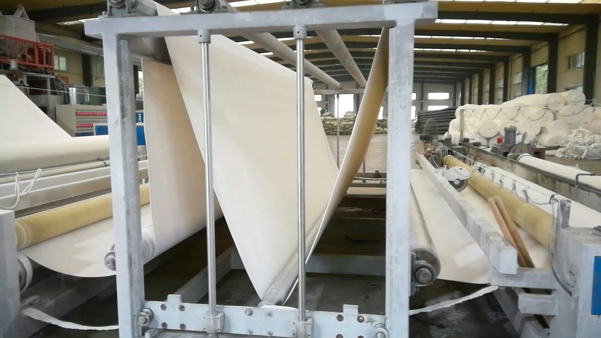 透水地基上的土石坝的复合国内精品久久久久久久影视麻豆膜防渗措施