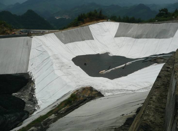 渠道断面的大小直接影响国内精品久久久久久久影视麻豆膜的消耗量