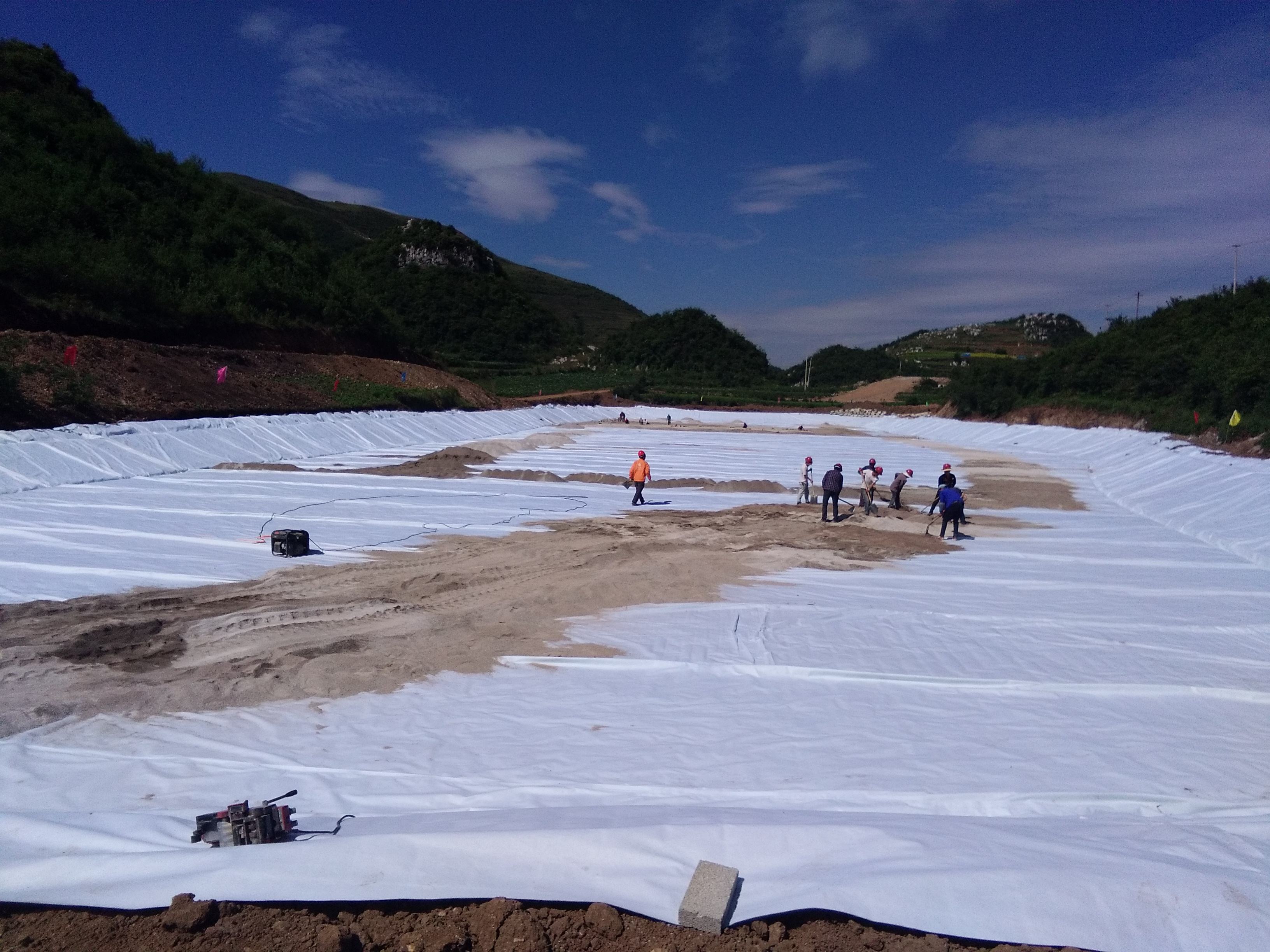 国内精品久久久久久久影视麻豆布在水工建筑物中的铺设部位与相应水流特点