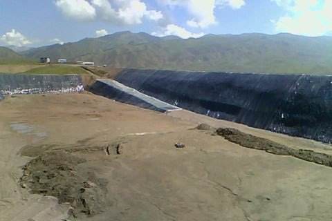 HDPE国内精品久久久久久久影视麻豆膜是城市生活垃圾卫生填埋场防渗的核心材料