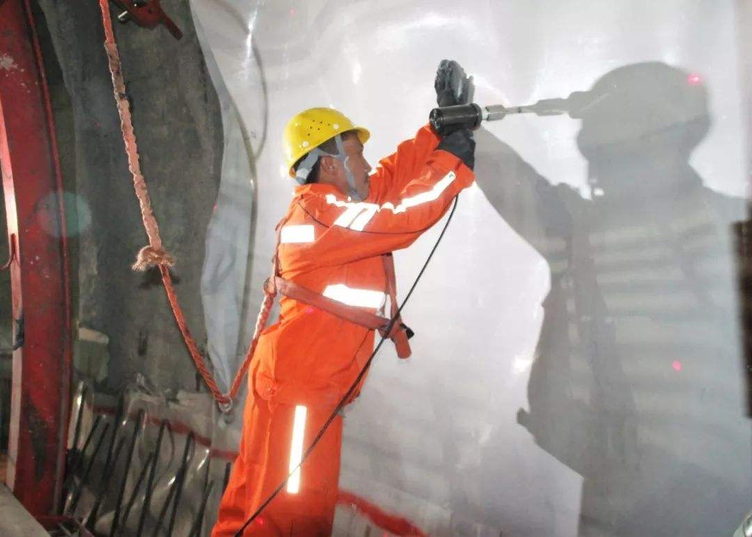 国内精品久久久久久久影视麻豆膜双焊缝热熔焊接和单焊缝挤压焊接有什么本质区别