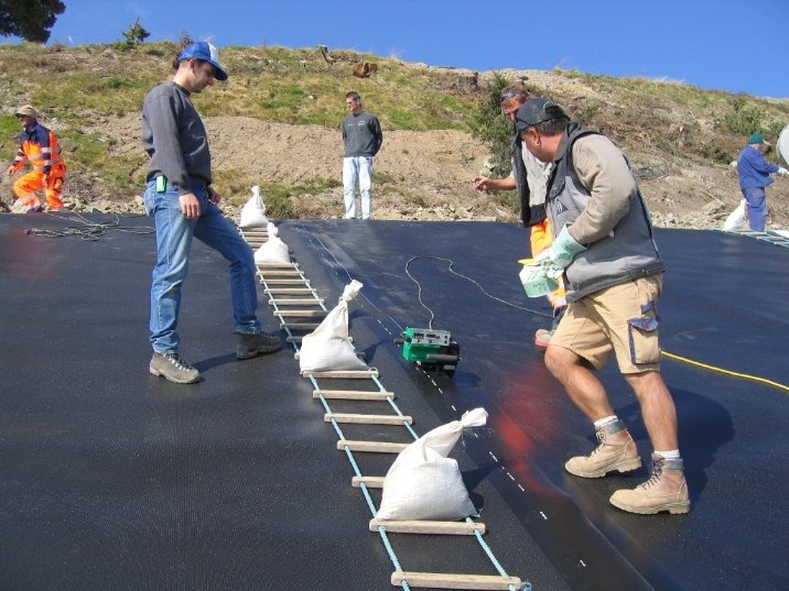 国内精品久久久久久久影视麻豆合成材料加筋土挡土墙的特点