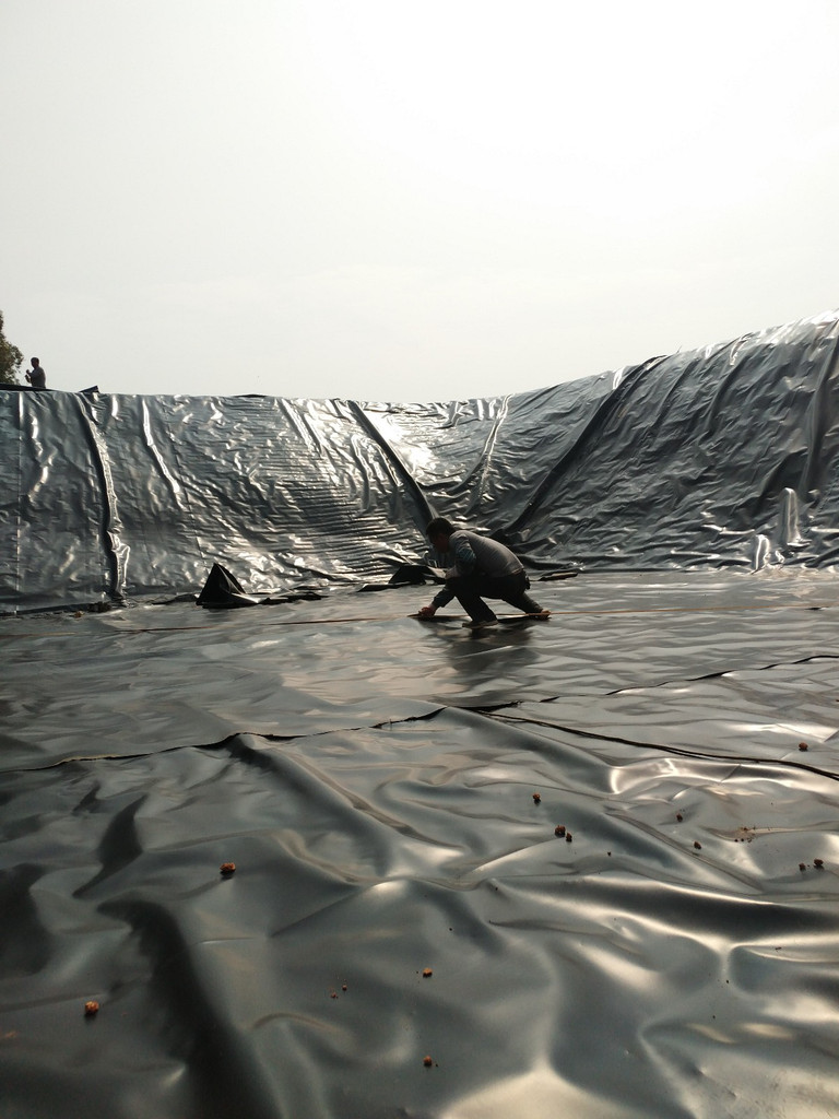 根据HDPE防渗膜热软化点存储国内精品久久久久久久影视麻豆膜